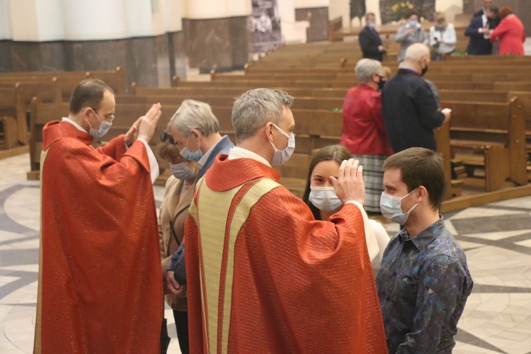 Katowice. Jubileusze małżeńskie w katedrze