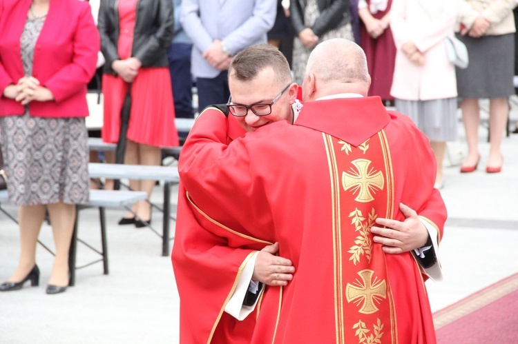 Tuchów. Święcenia kapłańskie 2021