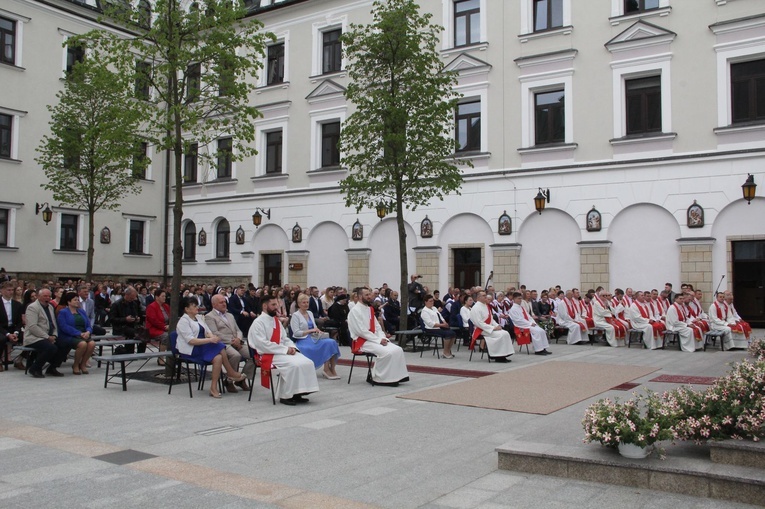 Tuchów. Święcenia kapłańskie 2021