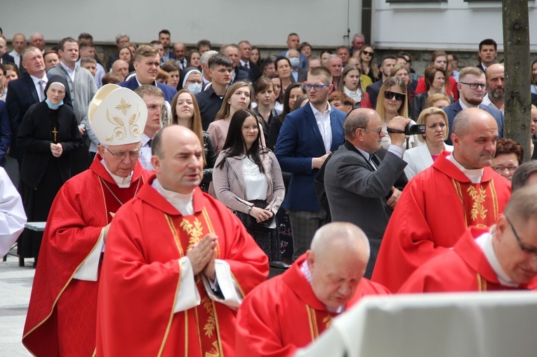 Tuchów. Święcenia kapłańskie 2021