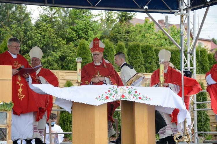 Głębinów. Eucharystia po ustanowieniu Sanktuarium św. Rity