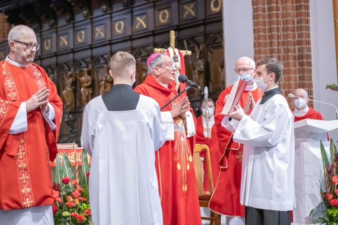 Gniazdko naprawię, chrztu udzielę…[GALERIA]