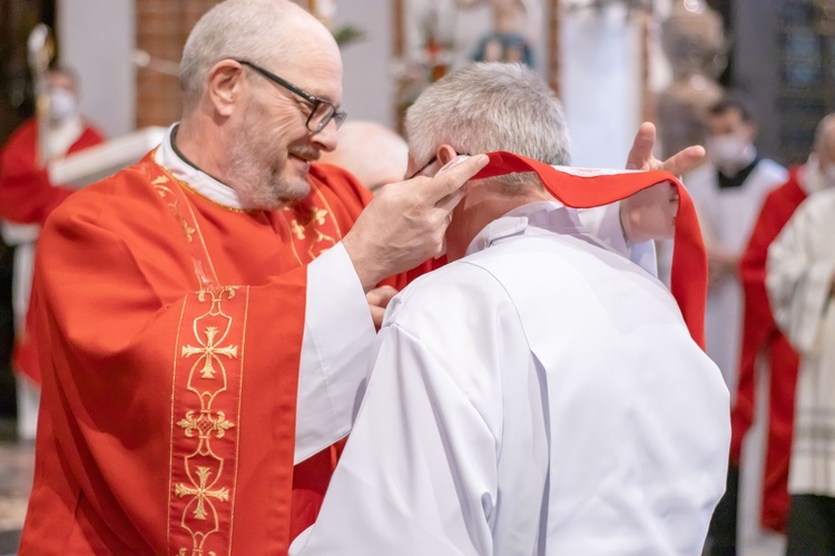 Gniazdko naprawię, chrztu udzielę…[GALERIA]