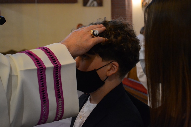 Brzesko. Bierzmowanie w Miłosierdziu, cz. 2