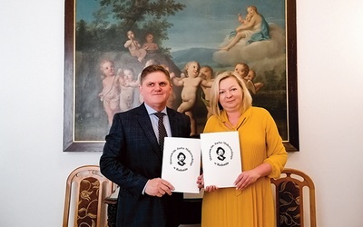 ▲	Umowę podpisali Leszek Ruszczyk i Justyna Górska-Streicher.