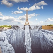 Optyczne złudzenie wywołane malowidłem ustawionym przez francuskiego artystę Jeana René na alei Praw Człowieka w dzielnicy Trocadero.
19.05.2021 Paryż, Francja?