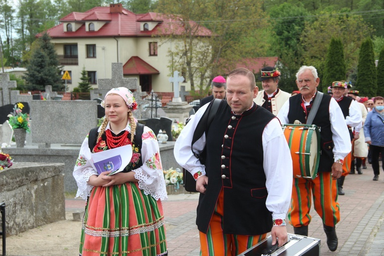 Msza św. w Żdżarach za śp. bp. Józefa Zawitkowskiego