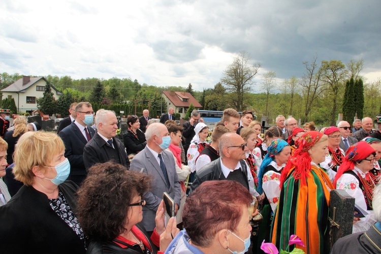 Msza św. w Żdżarach za śp. bp. Józefa Zawitkowskiego