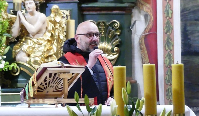 O. Bogdan Kocańda OFMConv. wygłosił konferencję o "Strumieniach łaski".