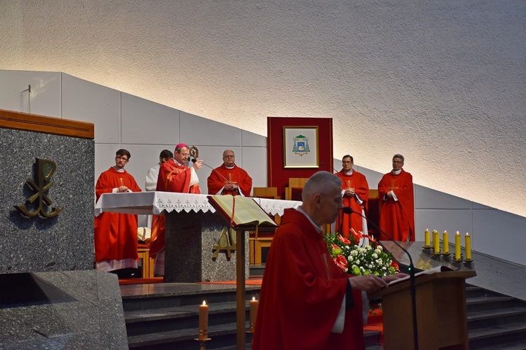 Wprowadzenie relikwii bł. Carlo Acutisa do bazyliki Morskiej