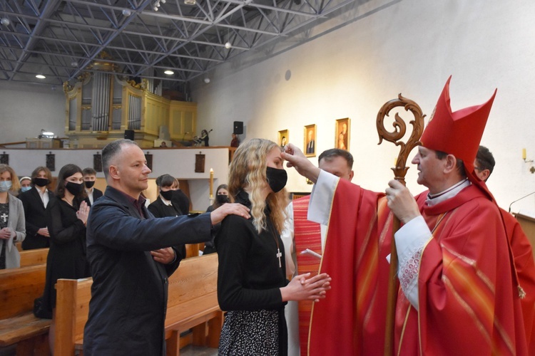 Wprowadzenie relikwii bł. Carlo Acutisa do bazyliki Morskiej