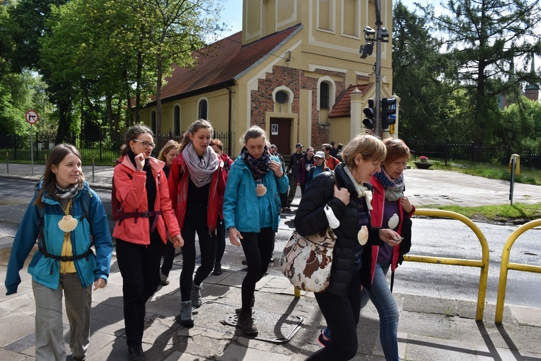 Celem wędrówki był żukowski kościół Wniebowzięcia NMP.