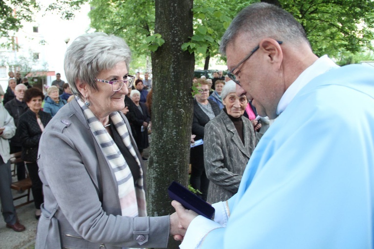 Brzesko. Święto przy kapliczce