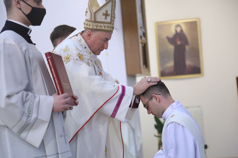 Tarnów. Święcenia kapłańskie 2021