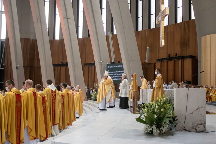 Święcenia kapłańskie w Świątyni Opatrzności Bożej