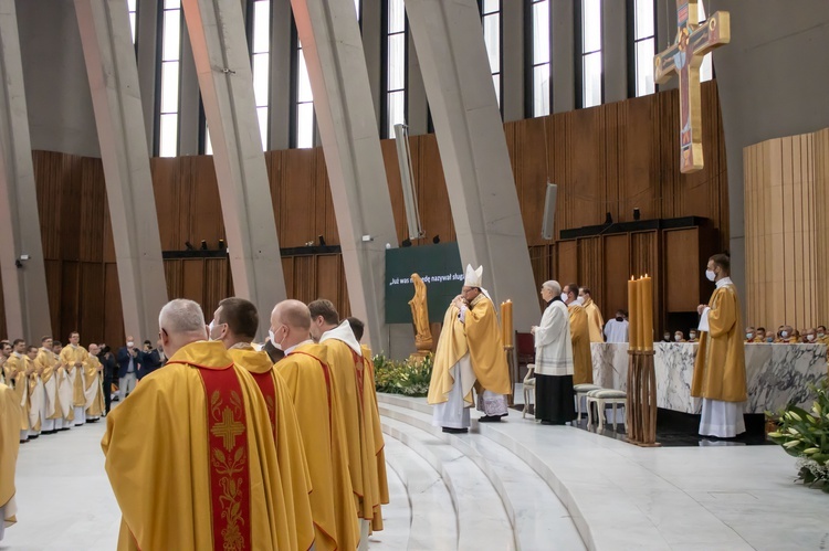 Święcenia kapłańskie w Świątyni Opatrzności Bożej