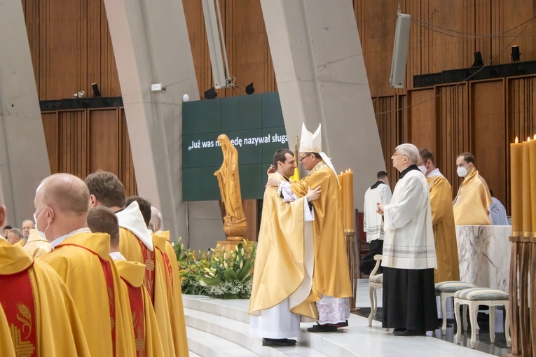 Święcenia kapłańskie w Świątyni Opatrzności Bożej