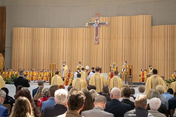 Święcenia kapłańskie w Świątyni Opatrzności Bożej