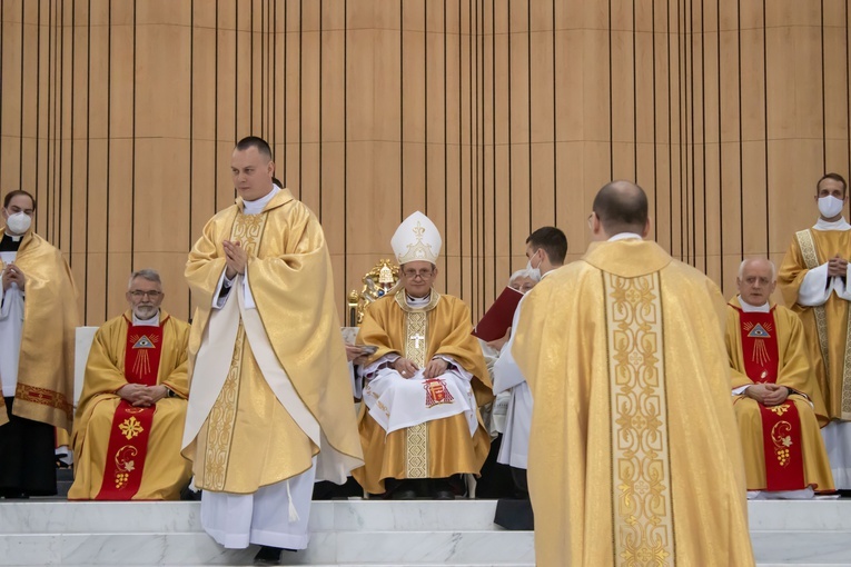 Święcenia kapłańskie w Świątyni Opatrzności Bożej