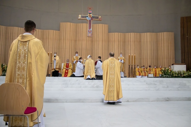 Święcenia kapłańskie w Świątyni Opatrzności Bożej
