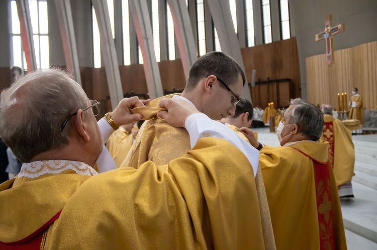 Święcenia kapłańskie w Świątyni Opatrzności Bożej