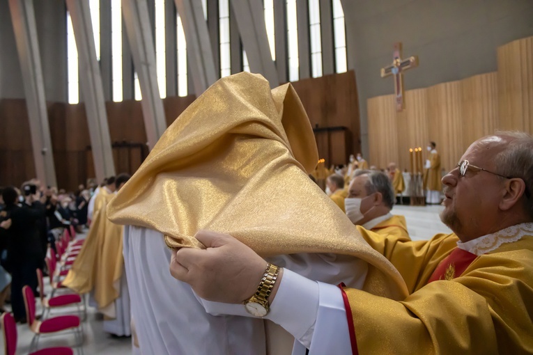 Święcenia kapłańskie w Świątyni Opatrzności Bożej