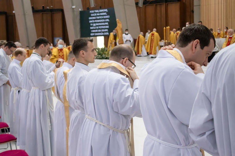 Święcenia kapłańskie w Świątyni Opatrzności Bożej