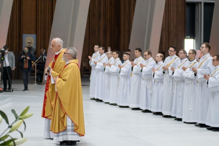 Święcenia kapłańskie w Świątyni Opatrzności Bożej