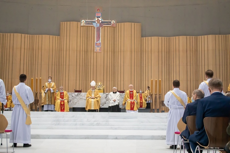 Święcenia kapłańskie w Świątyni Opatrzności Bożej