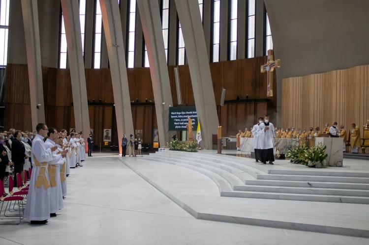 Święcenia kapłańskie w Świątyni Opatrzności Bożej