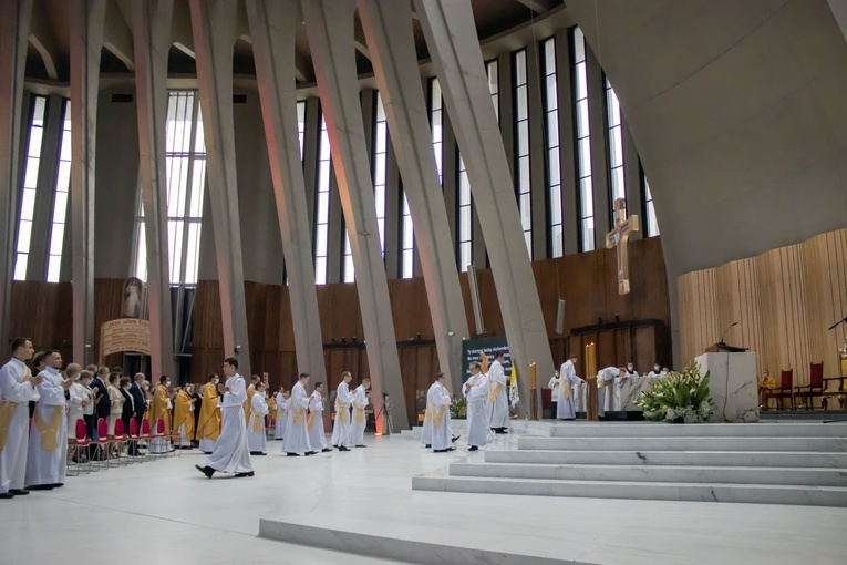 Święcenia kapłańskie w Świątyni Opatrzności Bożej