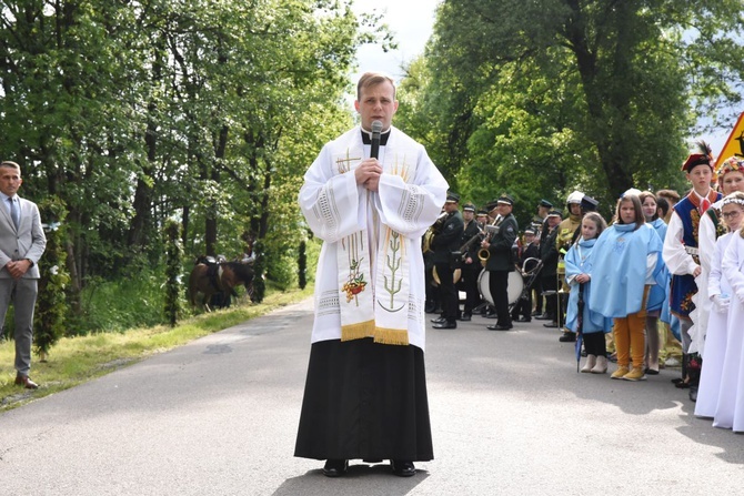 Sołtys księdzem