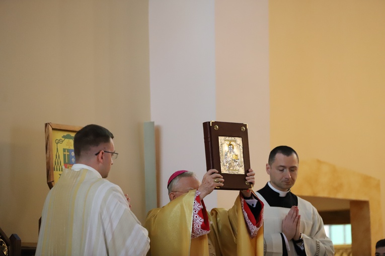 Poświęcenie kościoła w Strumianach