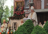 Abp Gądecki w Piekarach zapraszał do przemyślenia stylu życia