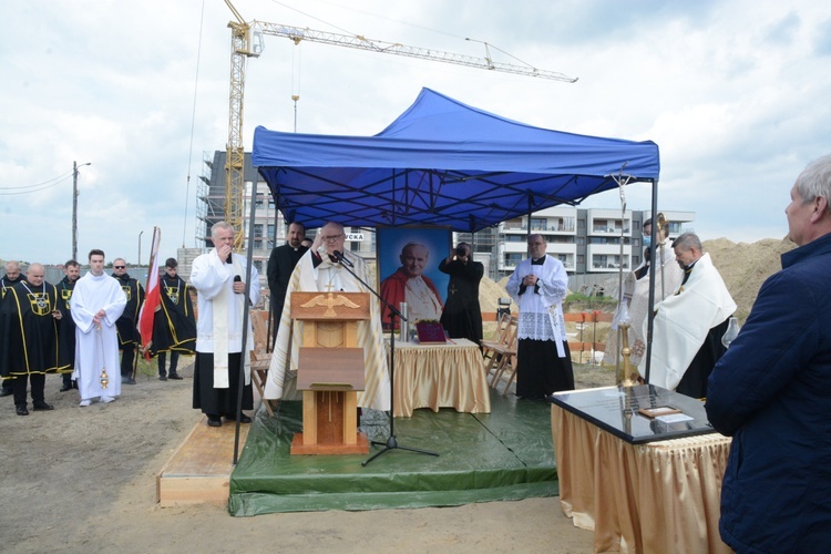 Kamień węgielny kościoła św. Jana Pawła II w Opolu