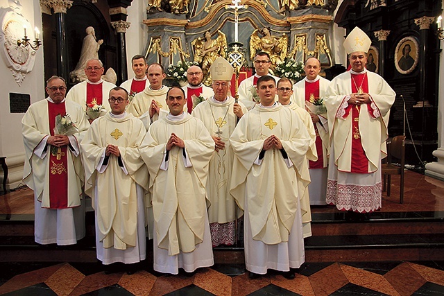 ▲	Diecezja ma trzech nowych księży.