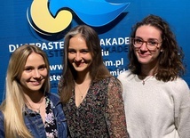 Do ogólnopolskiego chóru dołączyły (od lewej): Katarzyna Piasecka, Weronika Sobota, Magda Korba
