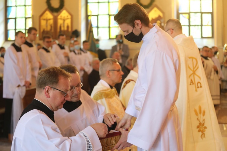 Prymicyjna Msza św. ks. Pawła Stawarczyka w Marklowicach Górnych