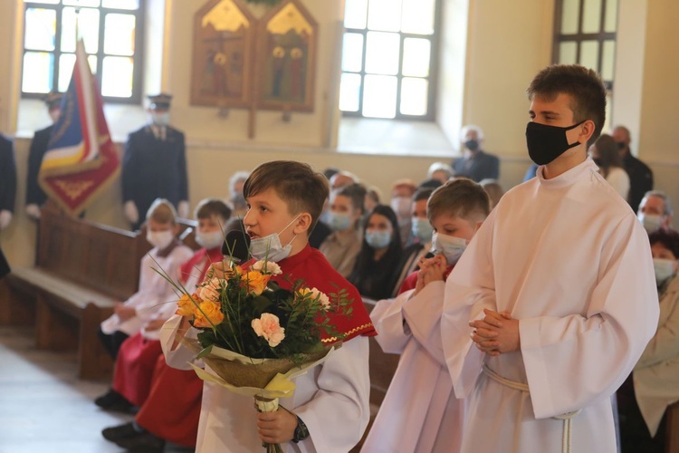 Prymicyjna Msza św. ks. Pawła Stawarczyka w Marklowicach Górnych