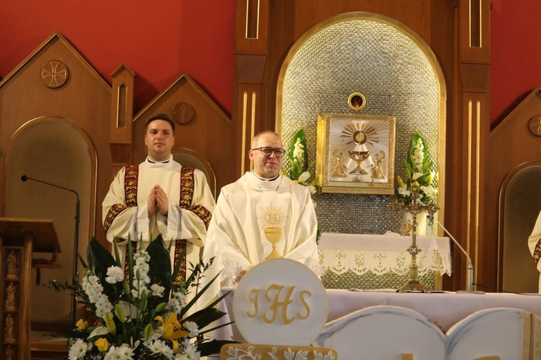 Prymicyjna Msza św. ks. Pawła Stawarczyka w Marklowicach Górnych
