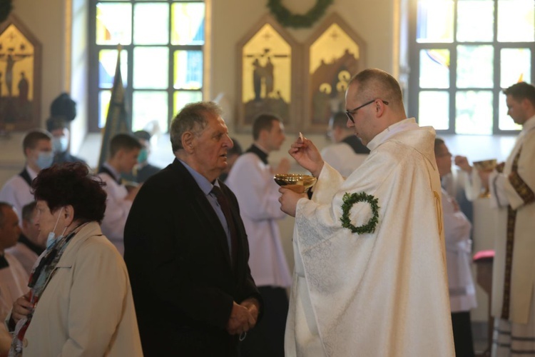 Prymicyjna Msza św. ks. Pawła Stawarczyka w Marklowicach Górnych