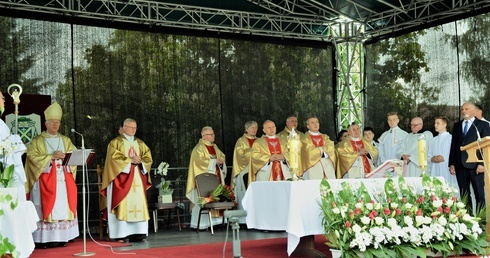 Podczas uroczystej Eucharystii sprawowanej w Cielądzu Zgromadzenie Ducha Świętego świętowało podwójny jubileusz.