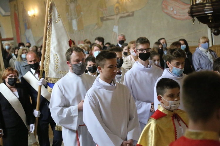 Sztandar AK w Zbylitowskiej Górze