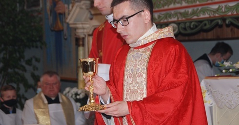 Pogorzeliska. Prymicje ks. Karola