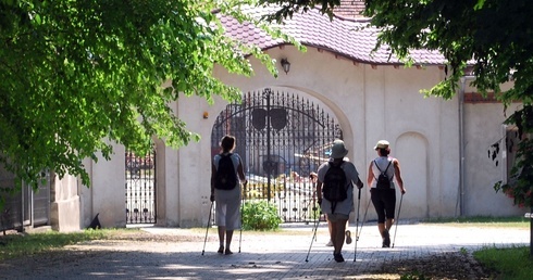 W sobotę indywidualna pielgrzymka nordic walking na Górę Świętej Anny