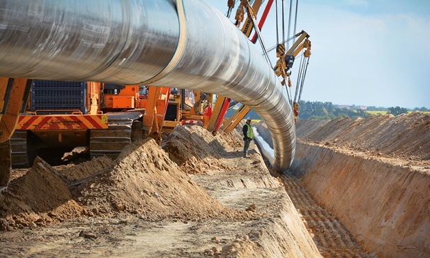 Dzięki gazociągowi Nord Stream 2 Rosja będzie przesyłała gaz do Niemiec z pominięciem Polski i Ukrainy.