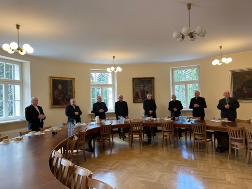 Proboszczowie przechodzący na emeryturę 