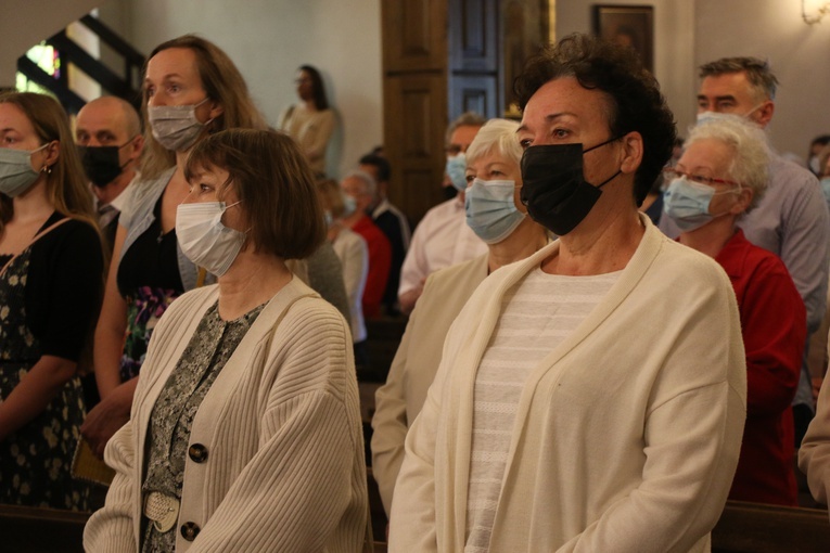 Boże Ciało 2021 w parafii św. Jadwigi na Kozanowie - piękne dywany