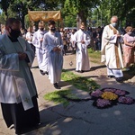 Boże Ciało 2021 w parafii św. Jadwigi na Kozanowie - piękne dywany