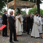 Tarnobrzeg. Procesja Bożego Ciała u ojców dominikanów